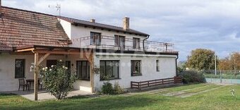 Jiřice, pronájem rodinného domu 4+1, 120 m2 na pozemku 550 m - 1