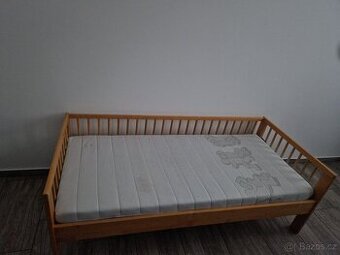 Dětská postel