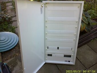 POJISTKOVÝ ROZVADĚČ