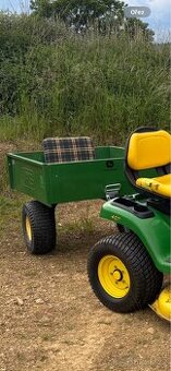 Vlecka, vozík, vlek, prives John Deere za trakturek