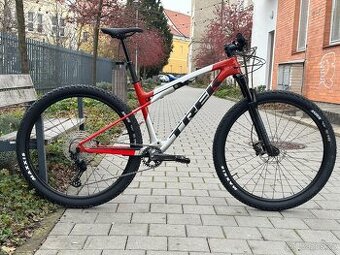 NOVÝ Trek Supercaliber 9.6 gen.2 2025