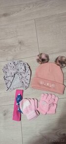Dívčí čepice a rukavice