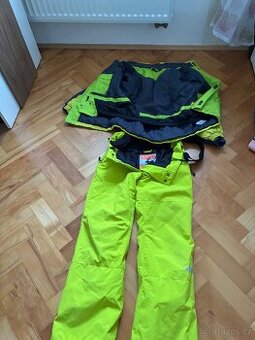 Dětský lyžařské oblečení