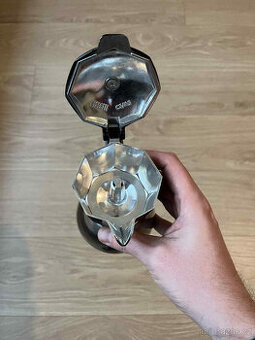 Moka konvička Bialetti, všechny typy ohřevu, 2 šálky - 1