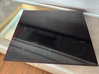 Indukční varná deska Mora MIT 600 FF černá/sklo