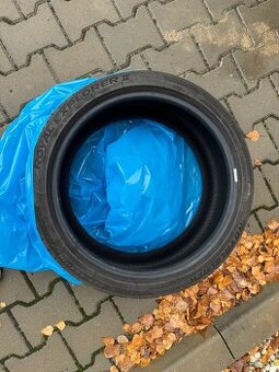 Royal Black - Royal Explorer II 225/40/R18 - 1