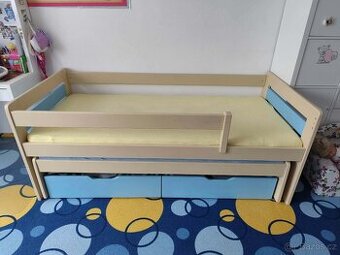 Dětská postel