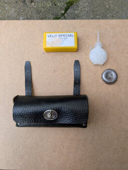 Kožená brašna na kolo Favorit - lepící sada