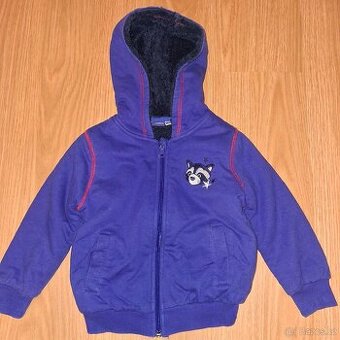 Dětská bunda a kalhoty.