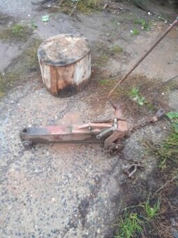 euro závěs na zetor