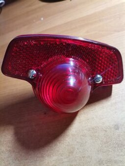 Jawa Californian, Jawa Golden Sport, zadní světlo LUCAS L679