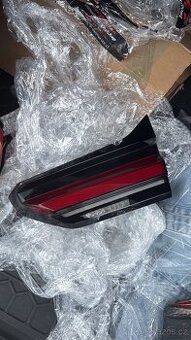 pravé zadní světlo na BMW 530d G31 LCI 8493832