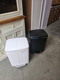 NOVÝ ODPADKOVÝ KOŠ 2X20 LITRŮ