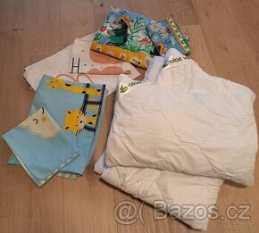 Set přikrývky a polštáře do dětské postýlky a povlečení