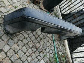 Lancia Thema zadní nárazník