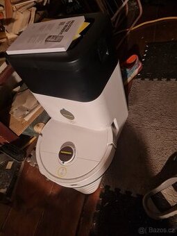 Roboticky vysavač a mop karcher