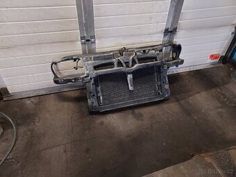 chladičová stěna VW Golf 4