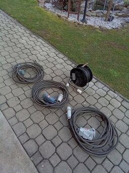 PRODLUŽOVACÍ KABELY