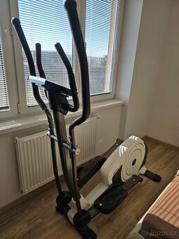 Orbitrek, eliptický trenažér značky HOUSEFIT MOTIO 70