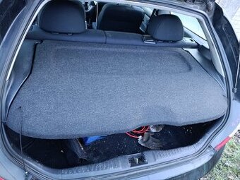 Plato kufru Civic VII