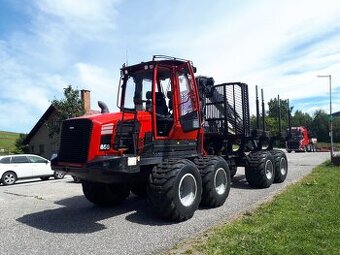 Operátor vyvážecího traktoru