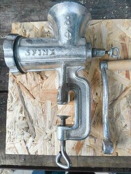 Prodám mlýnek na maso