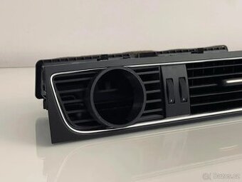 Audi A4 B8 - Držák budíku