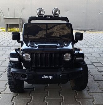 Elektrické autíčko Jeep Wrangler Rubicon 4x4 černé