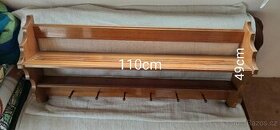 Dřevěná police