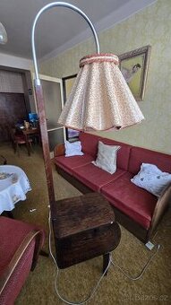 RETRO STOJACÍ LAMPA
