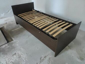 Elektricky polohovatelná postel