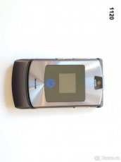 Mobilní telefony sběratele - rarity - NOVÁ MOTOROLA RAZR V3i