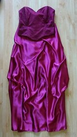 Vínové plesové šaty (sukně plus korzet)