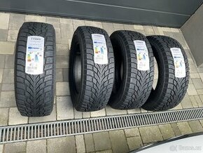 Celoroční pneu Nokian Season proof 205/65 r 15 c
