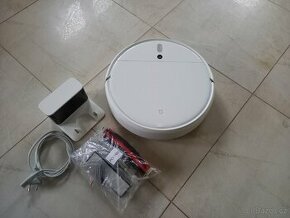 Xiaomi Mi Robot Vacuum-Mop - 1