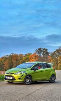 Ford Fiesta mk7 (st Look)