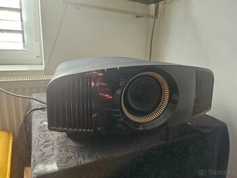 4k 3D projektor Sony VPL-VW500ES 4K SXRD