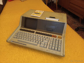Historický počítač HP85A