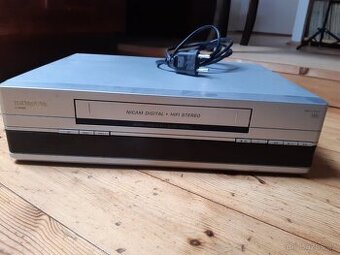 VHS videorekordér Thomson VTH6400E - zcela funkční, bez ovla
