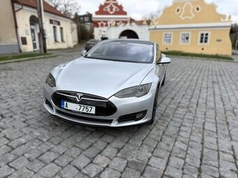 Tesla Model S, 85 Signature Free Supercharge