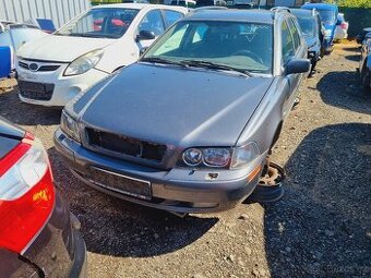 VOLVO V 40 TD - 1