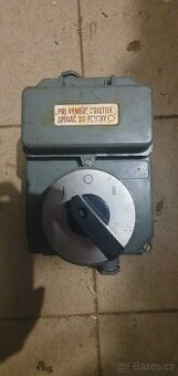 Vypínač na elektomotor