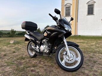 Honda Varadero 125 - 1