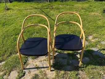 Minimalistické židle Ton