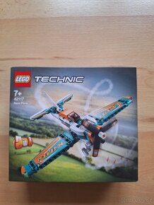 Lego letadlo 42117