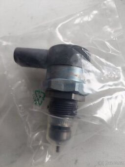 Ventil regulátoru tlaku 057130764AB Škoda VW
