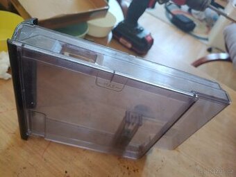 Nadrzka na vodu delonghi