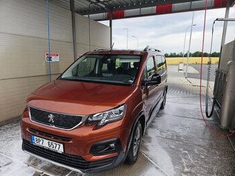 Peugeot Rifter LONG Allure 1.5, 96kw ,REZERVOVÁNO.