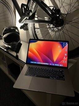 MacBook Pro 15 2017 i7 16/512