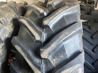 PIRELLI pneu 650/65r42 650 65 42 R42 650/65/42